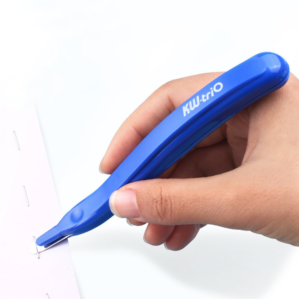 1pc Pen-shaped Staple Remover Random Color