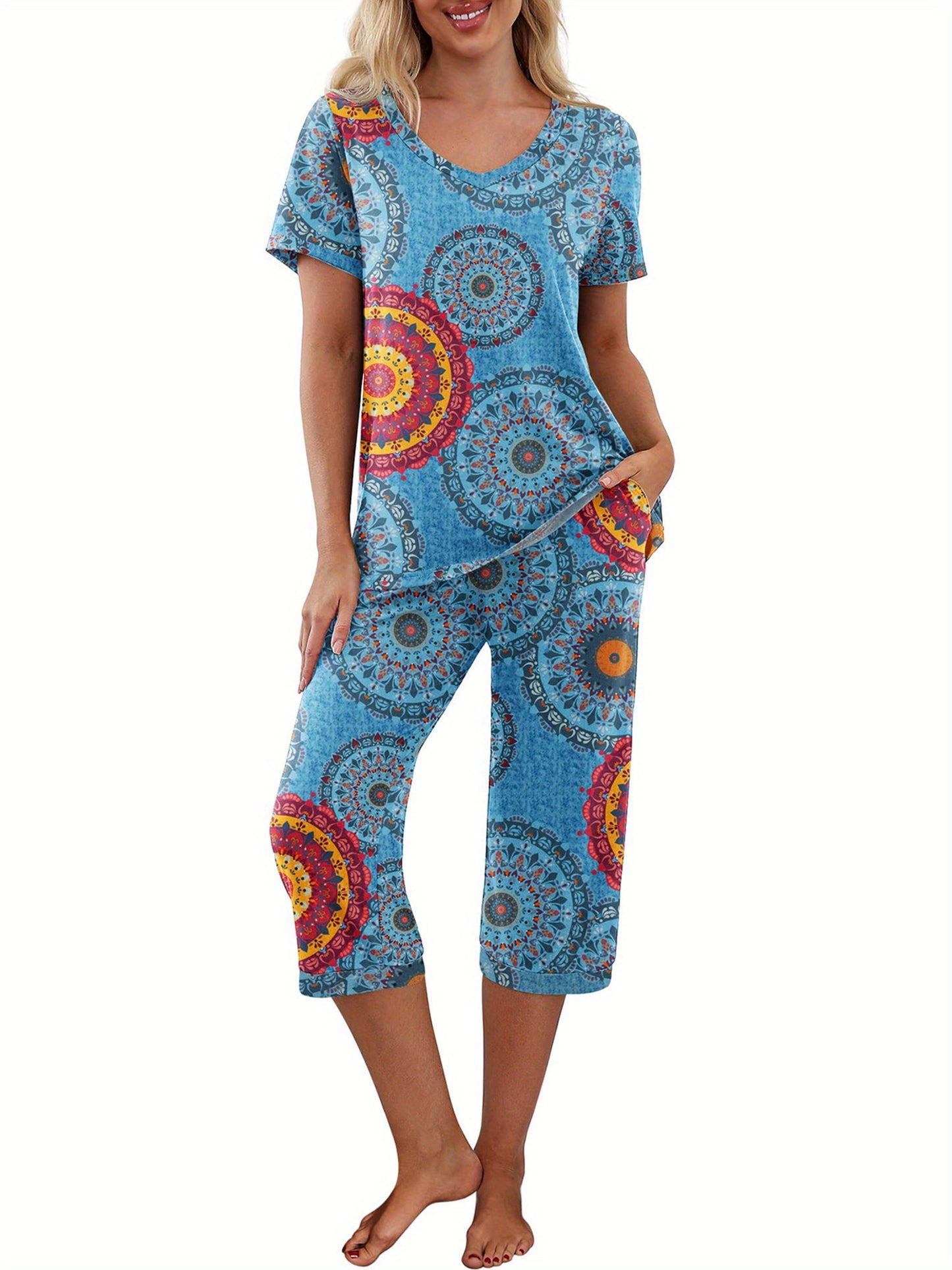 Women's Pajama Set Short Sleeve V Neck T-shirt and Capri Pants Sleepwear Contrast Color/Floral/Leopard Lounge Suits