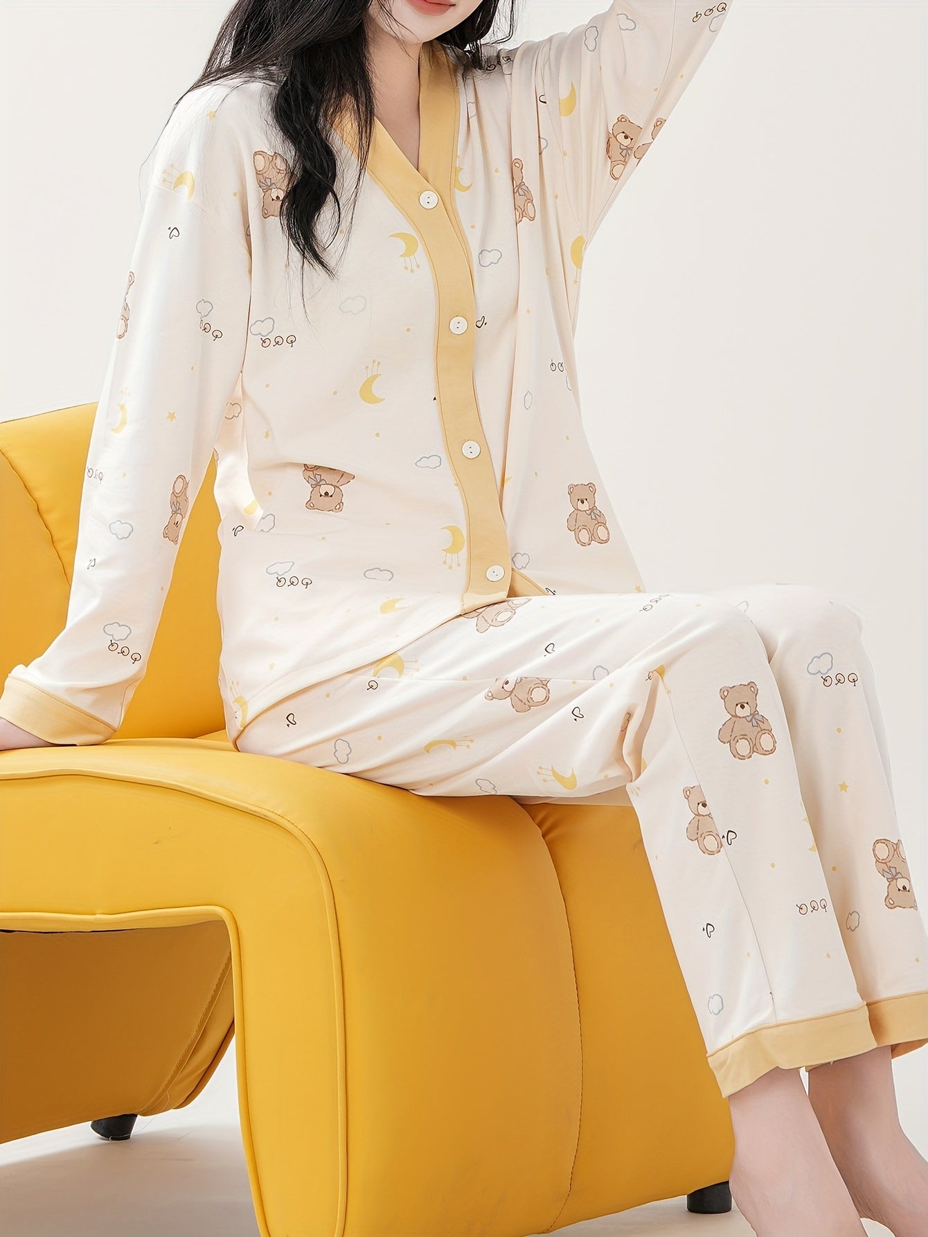 Cozy Cotton Pajama Set with V-Neck and Animal Print for Adult Women - Fall/Winter Season