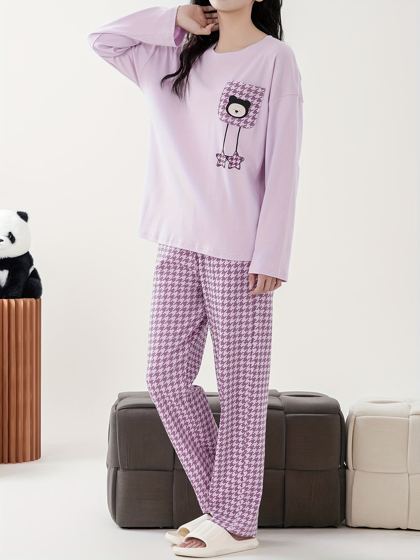 Cozy Cotton Women's Pajama Set with Cartoon Star Print - Long Sleeve, Round Neck Top & Elastic Waist Pants, Machine Washable