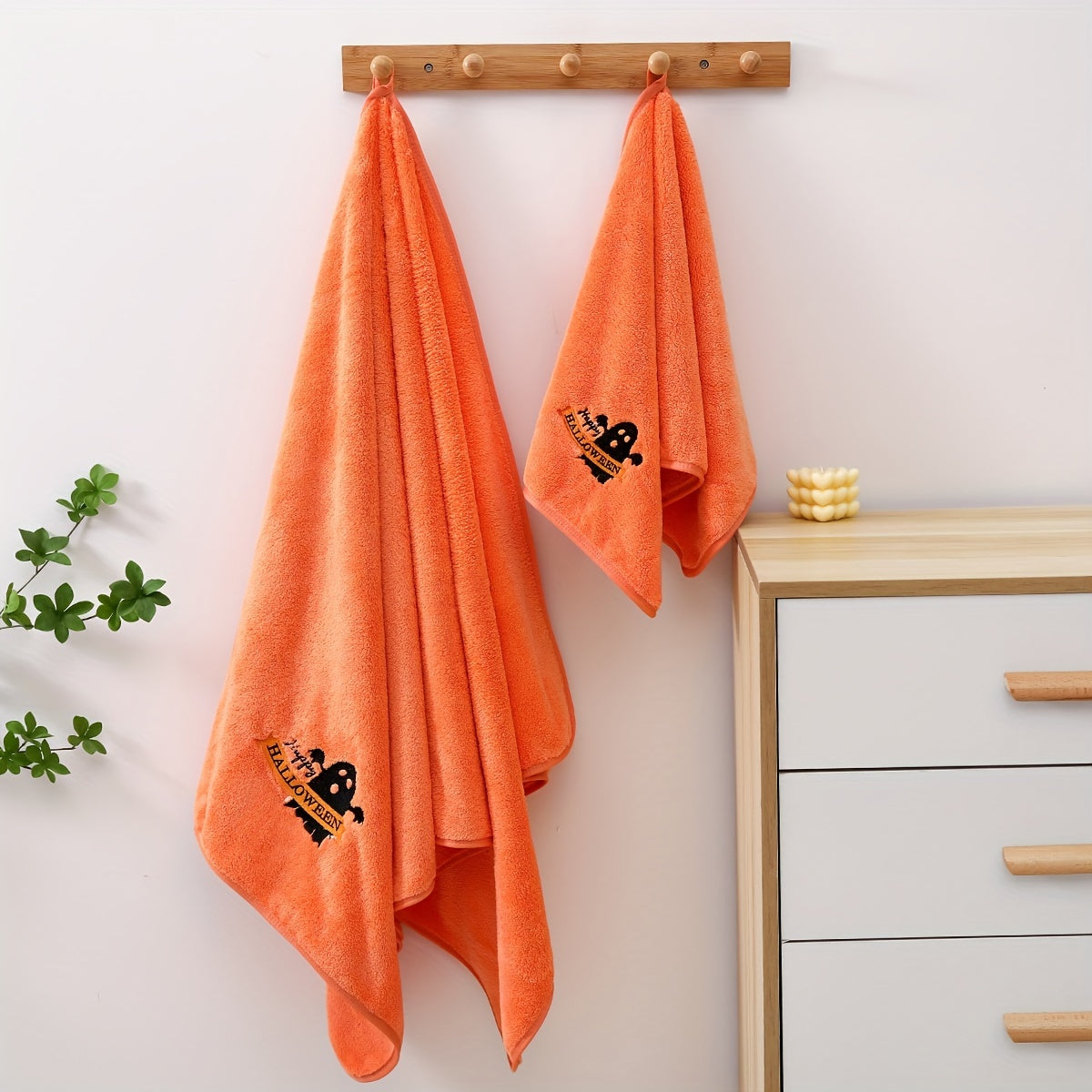 Halloween embroidered towels set