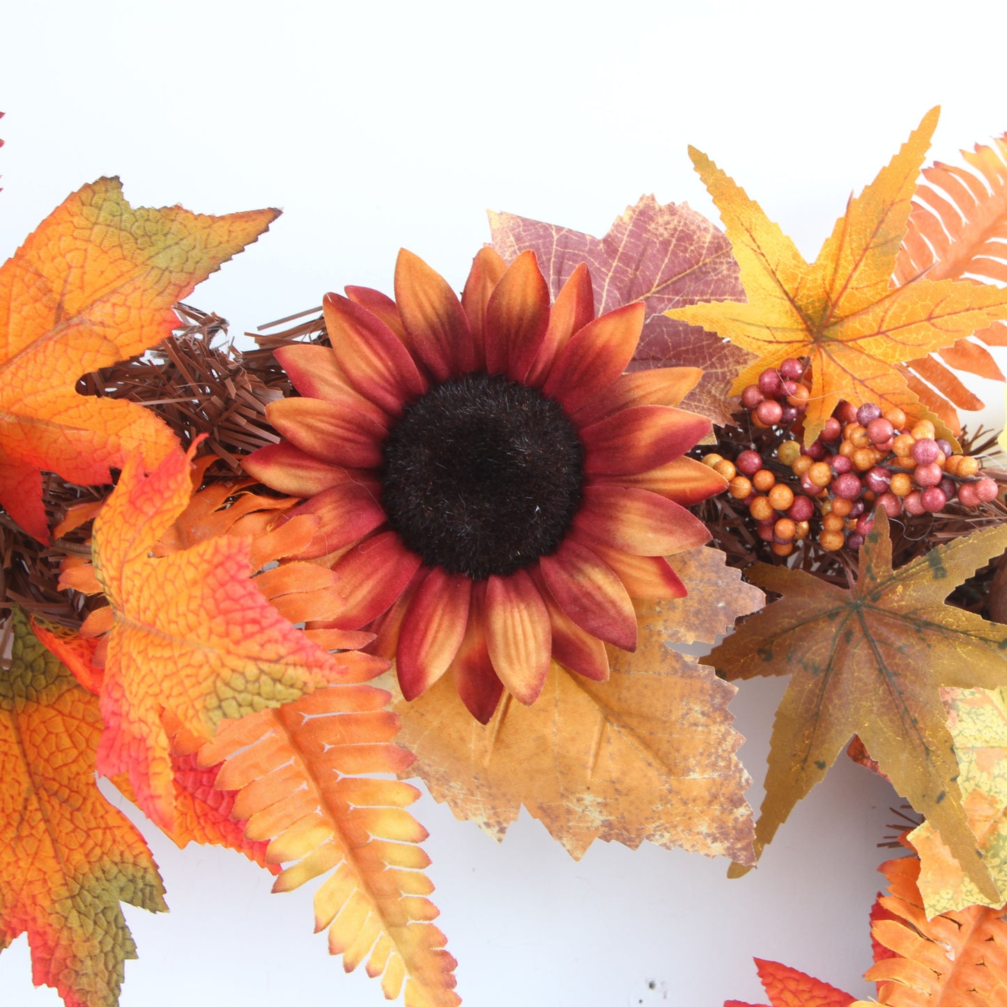 Autumn Harvest Festival Garland with Sunflowers, Pumpkins, and Maple Leaves - Classic Style, Metal & Plastic, Unlit, No Electricity Required, Feather-Free, Home Decor for Thanksgiving & Halloween Parties