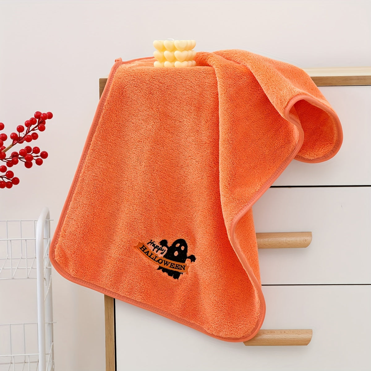 Halloween embroidered towels set