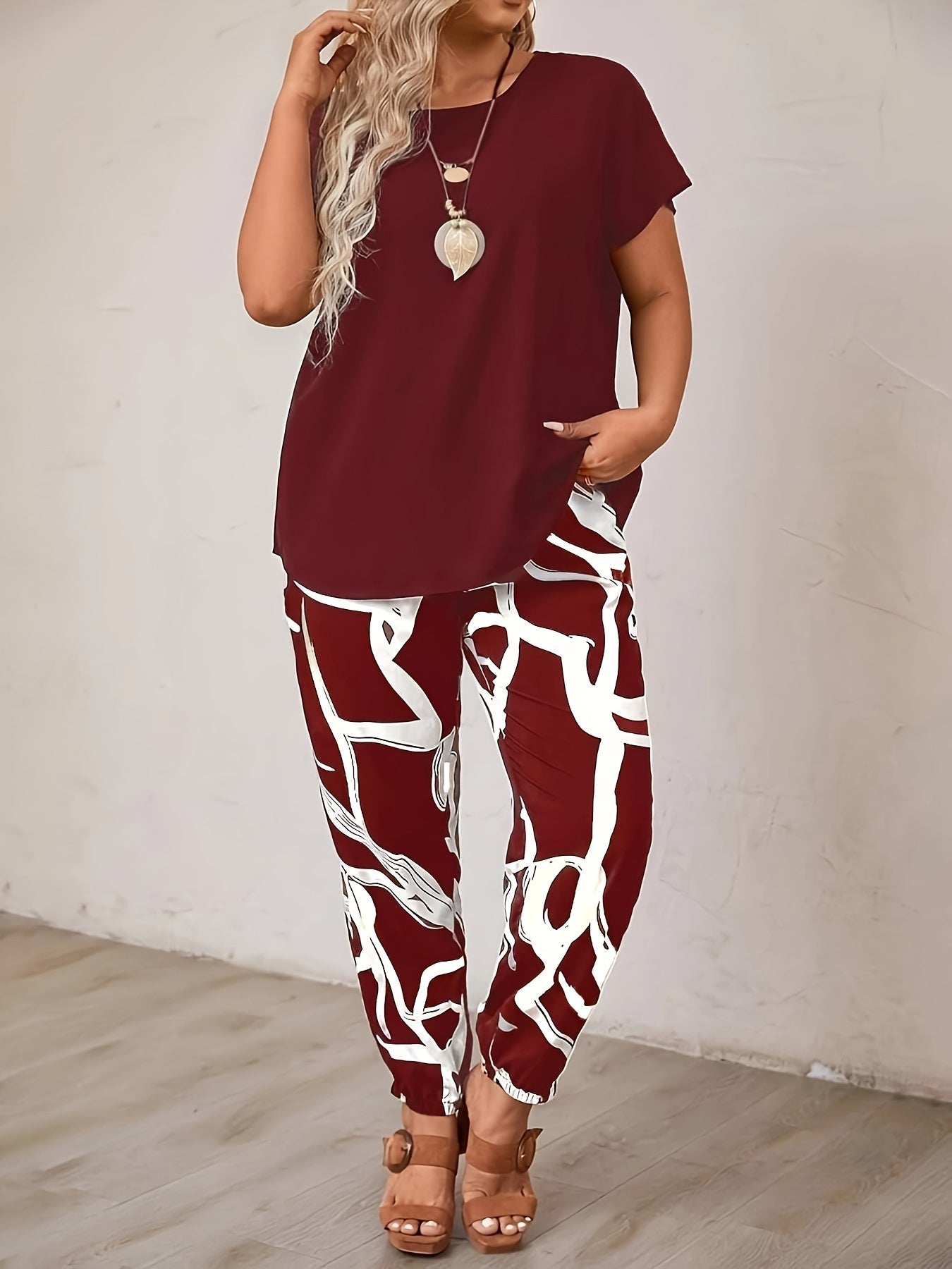 Elegant Women's Two-Piece Set 2024 Summer Casual Fashion Solid Color O-Neck Short Sleeved Printed Pants Set Casual Women's Set