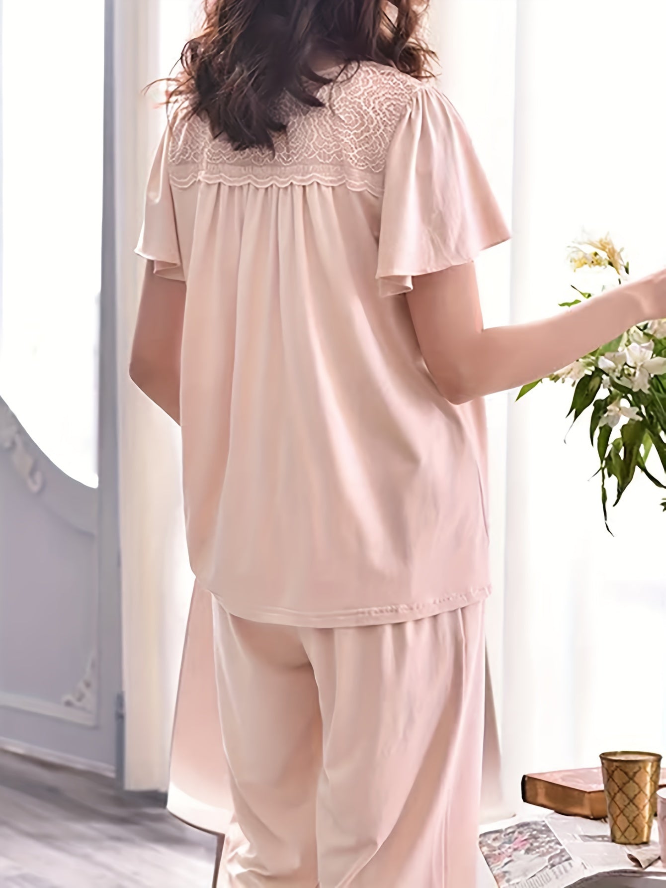 Women's Elegant Solid Contrast Lace Pajama Set, Flutter Sleeve V Neck Top & Capri Pants, Comfortable Relaxed Fit