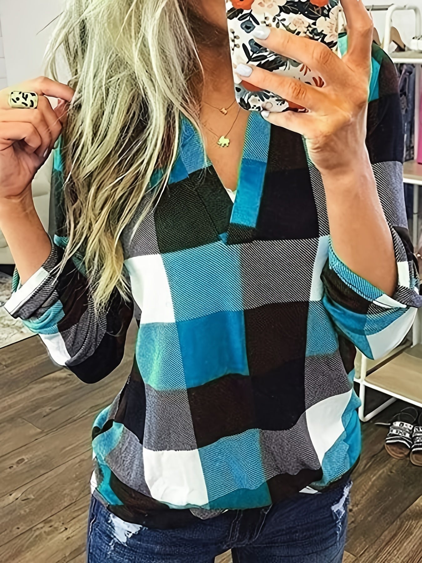 V-neck plaid printed casual long-sleeved shirt