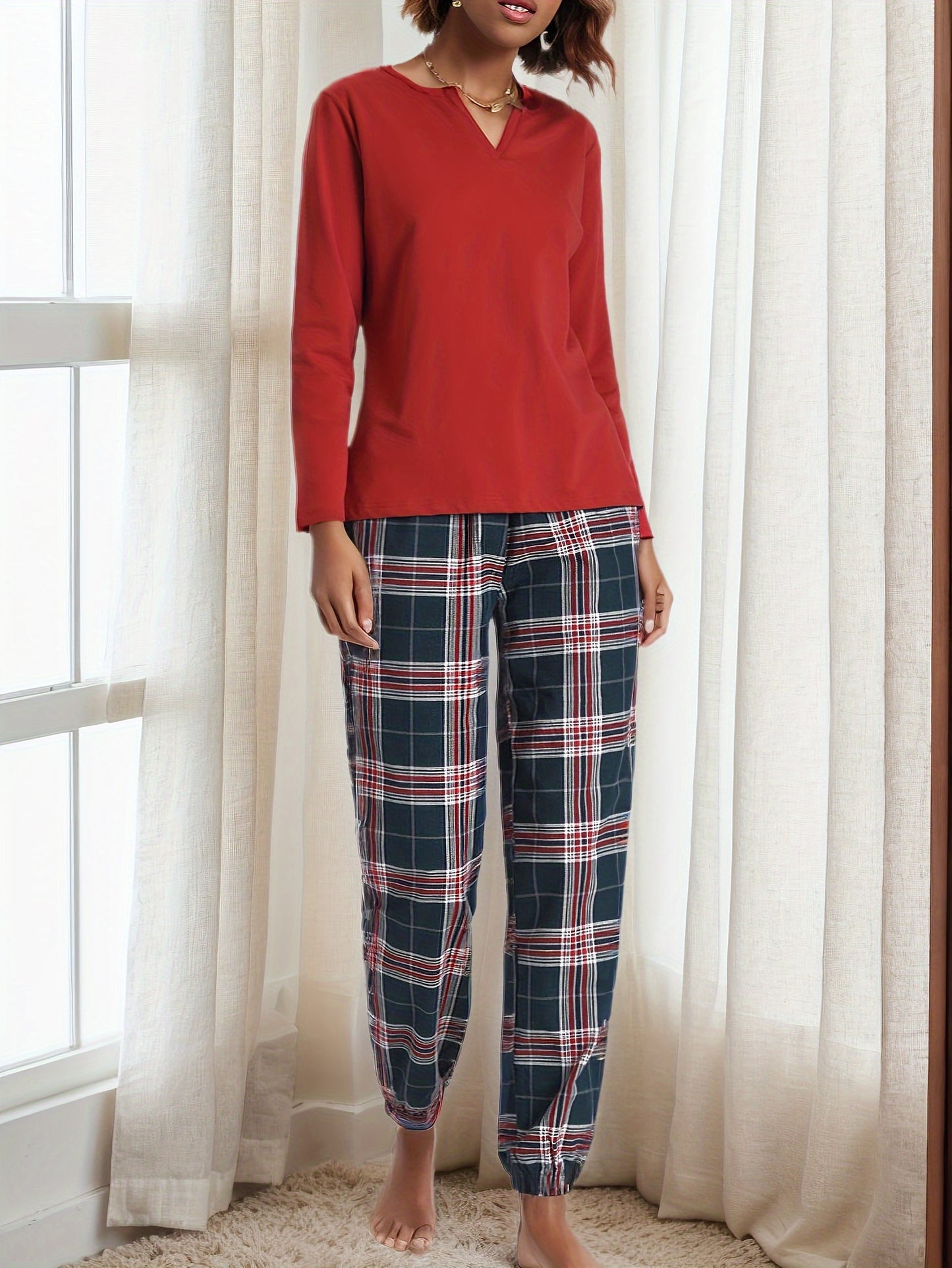 Women's Long Sleeve Solid Top And Plaid Pajama Pants Set, Elegant Cozy Sleepwear Set For Fall & Winter