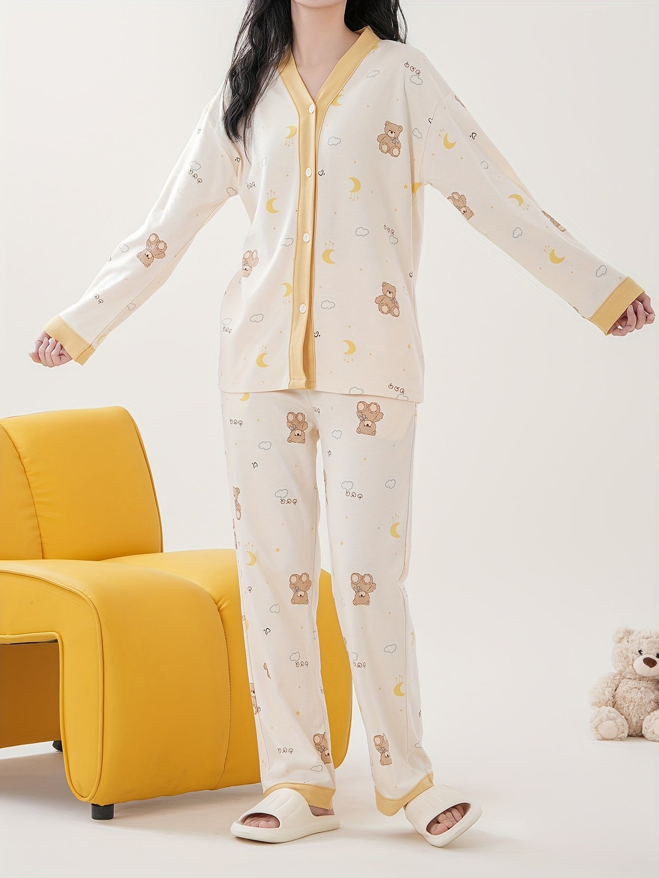 Cozy Cotton Pajama Set with V-Neck and Animal Print for Adult Women - Fall/Winter Season