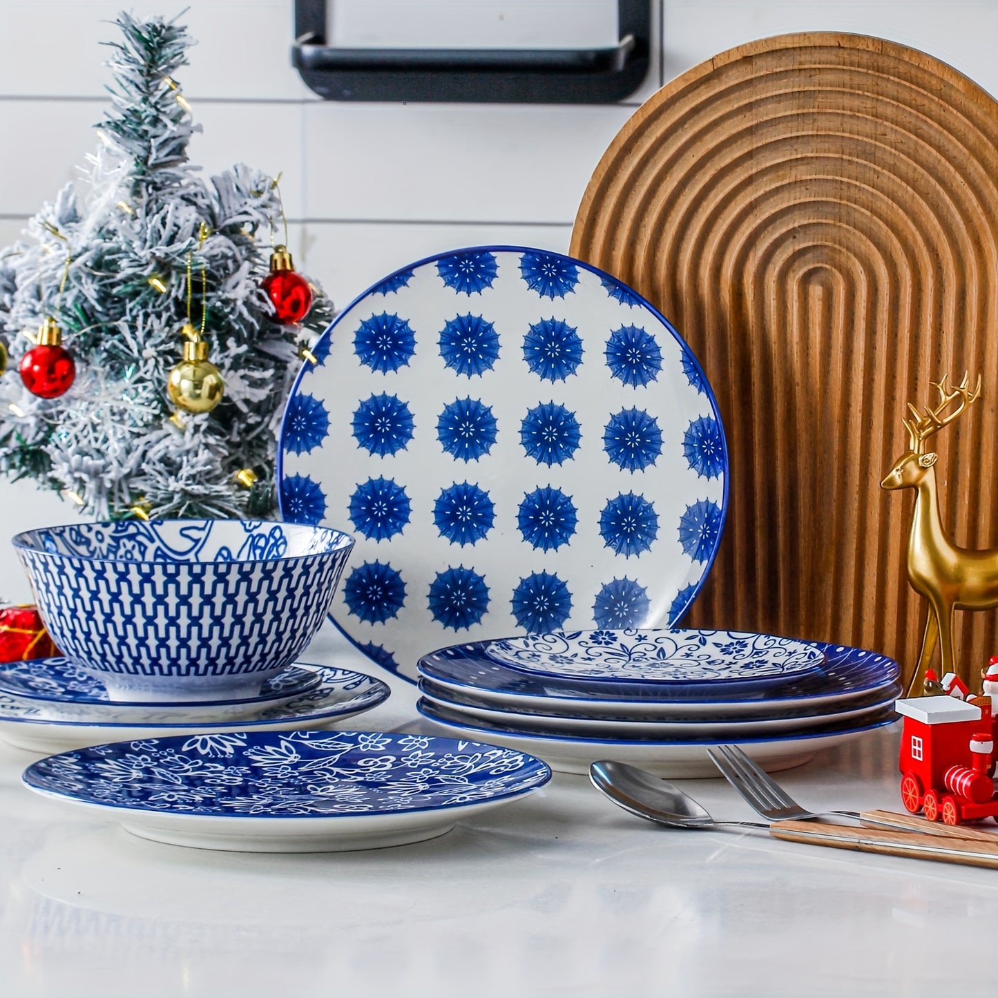 12 Pieces, Cerkik Ceramic Dinnerware Set, Includes 6 Each of 10.5 Inch Dinner Plates, 24 Ounce Cereal Bowls, Scratch Resistant, Microwave Oven Dishwasher Safe, Vintage Blue